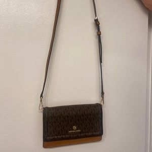 Micheal Kora Jet Set Small Pebbled Leather Smartphone Convertible Crossbody Bag